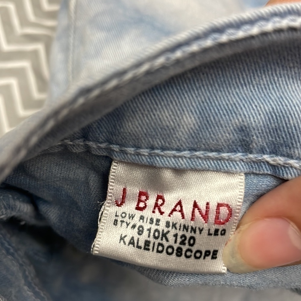 J Brand low rise skinny leg jeans - Picture 3 of 8